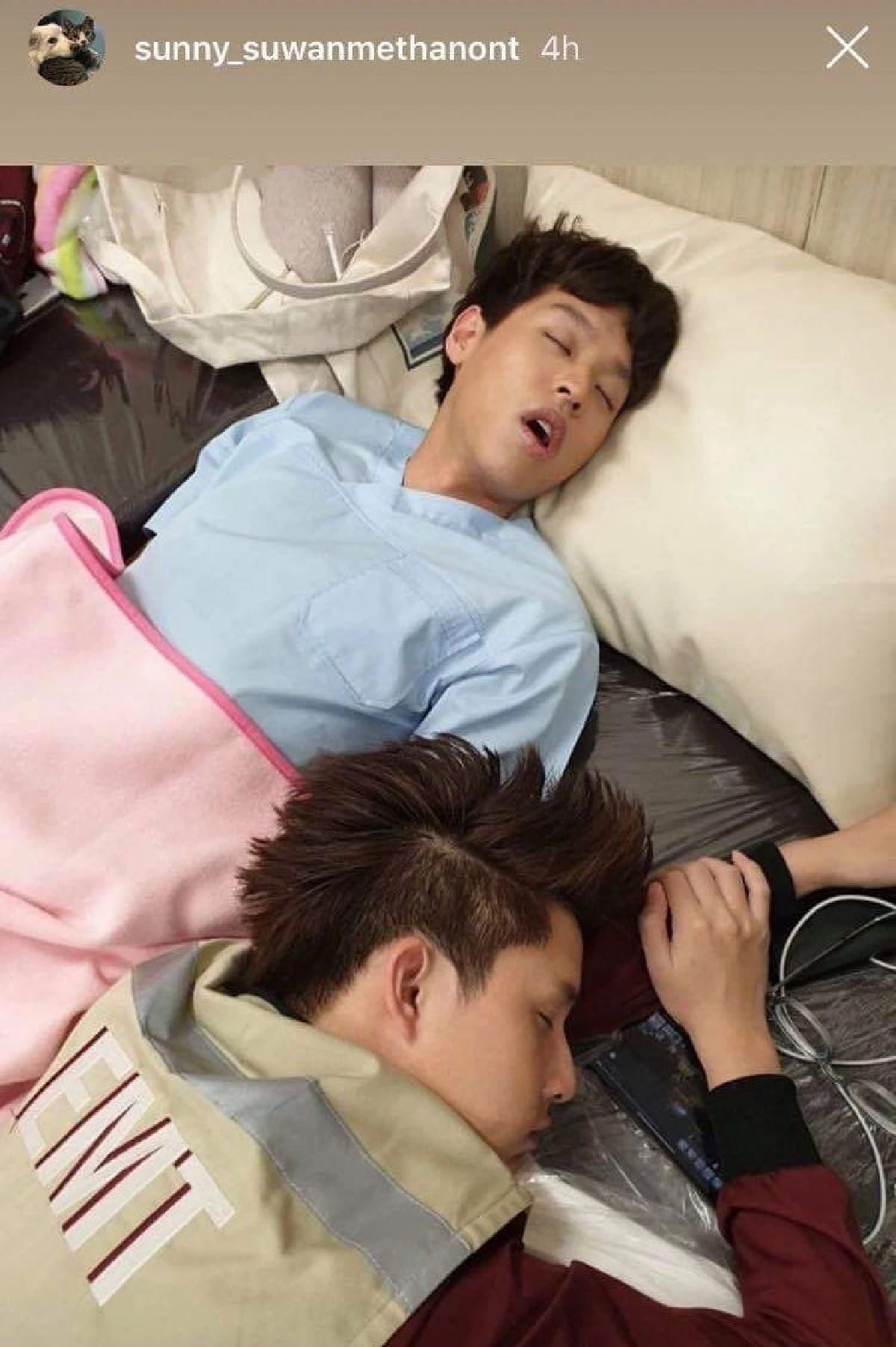 เราควรต้องพักเศร้า! “ซันนี่” โพสต์ภาพหลุดสุดฮา ของเหล่านักแสดง "รักฉุดใจนายฉุกเฉิน”