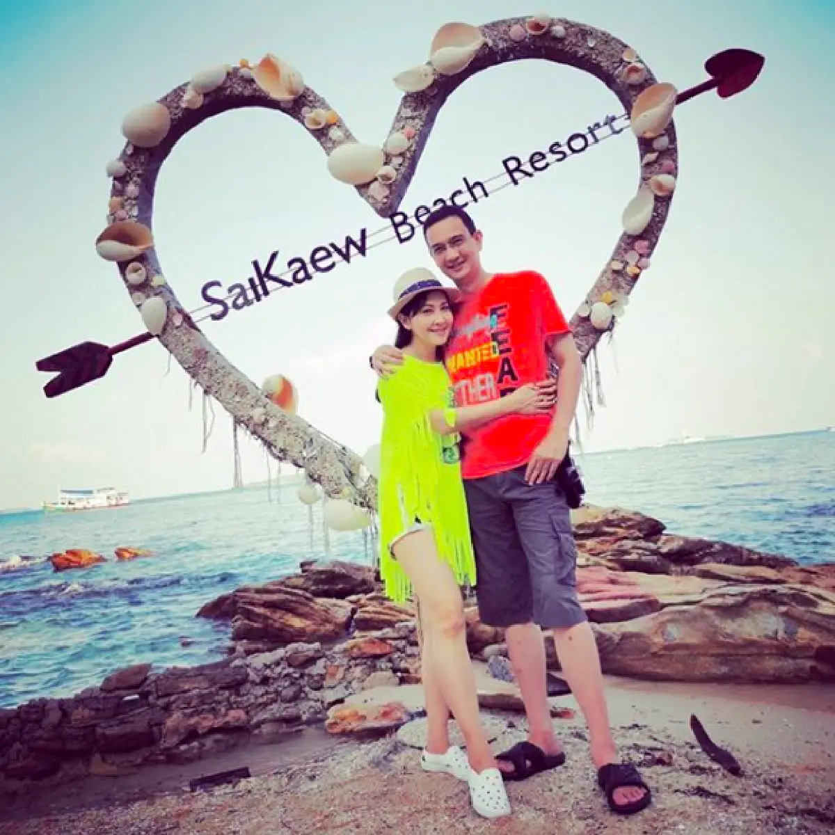 "กวาง กมลชนก" เผยภาพลูกชาย "น้องเน็ต”  ขึ้นจากทะเลได้หล่อมาก สาวๆ กรี๊ดสลบทีเดียว