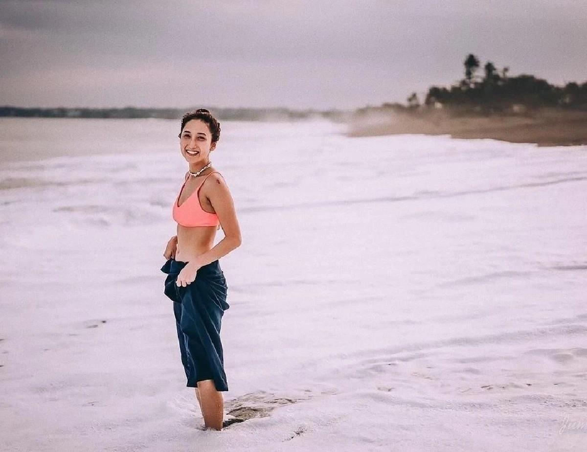 "เจี๊ยบ ชมพูนุช” อายุ 36 หน้าเด็กมากแถมยังสดใสสุดๆ ในชุดว่ายน้ำ