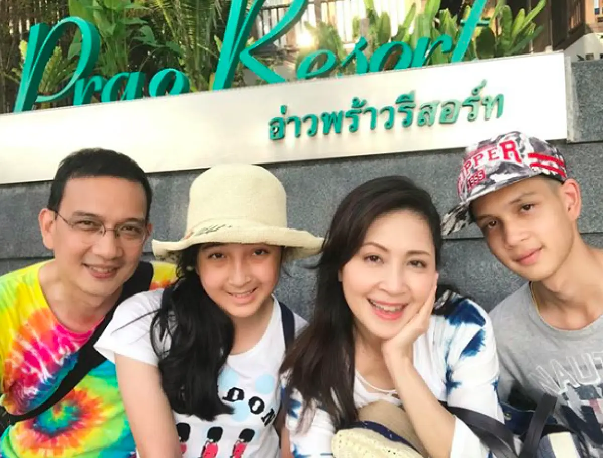 "กวาง กมลชนก" เผยภาพลูกชาย "น้องเน็ต”  ขึ้นจากทะเลได้หล่อมาก สาวๆ กรี๊ดสลบทีเดียว