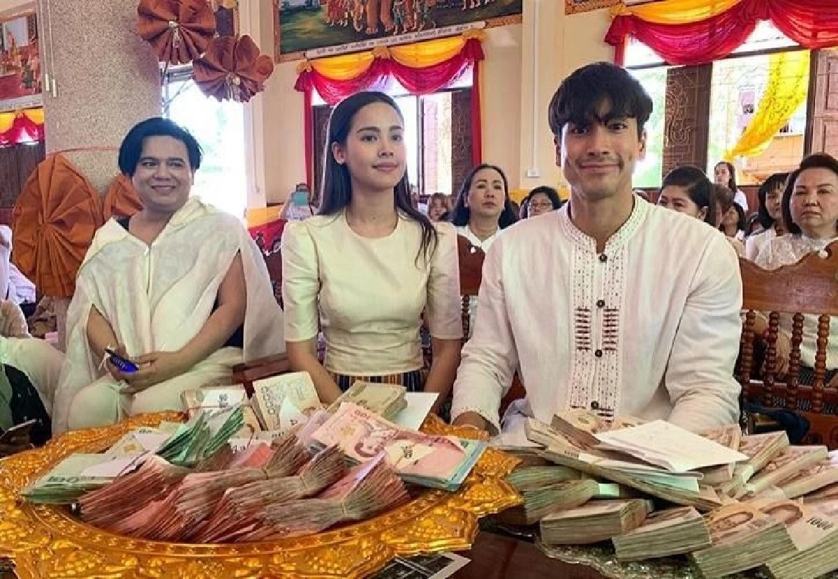 "ณเดชน์-ญาญ่า” เกี่ยวก้อยทำบุญกฐินประจำปี ได้เงินเข้าวัดกว่า 2 ล้านบาท