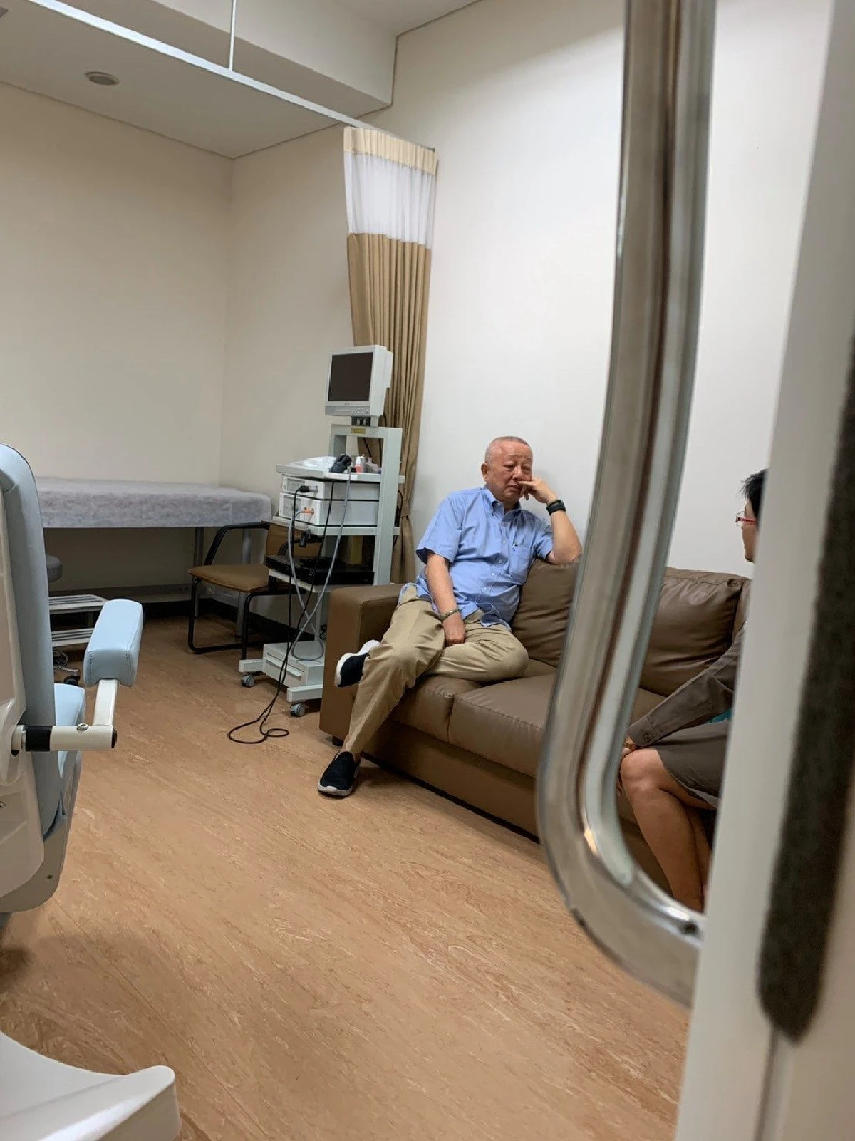 "สนธิ ลิ้มทองกุล" เส้นประสาทหูเสื่อม หลังได้ยินเสียงเบาลง