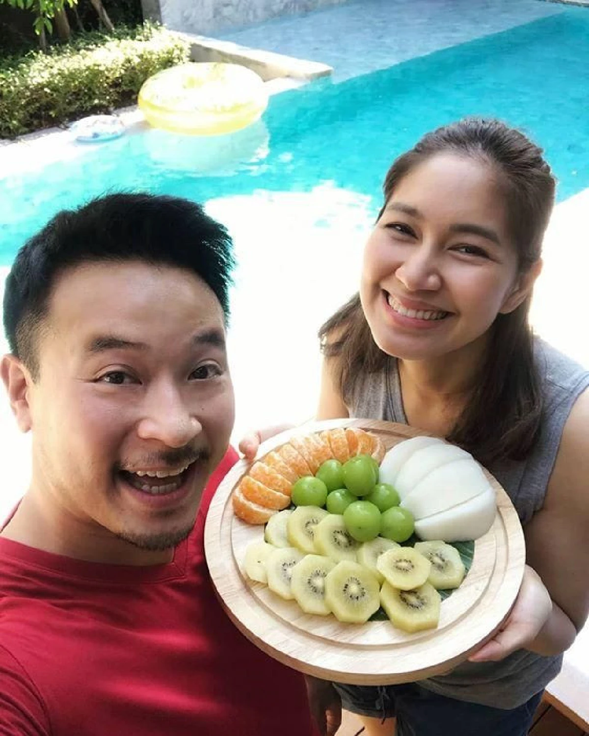 "เบนซ์ พรชิตา” เที่ยวหัวหินกับครอบครัว ไม่วายคว้าทูพีชมาใส่โชว์แผ่นหลังสุดแซ่บ