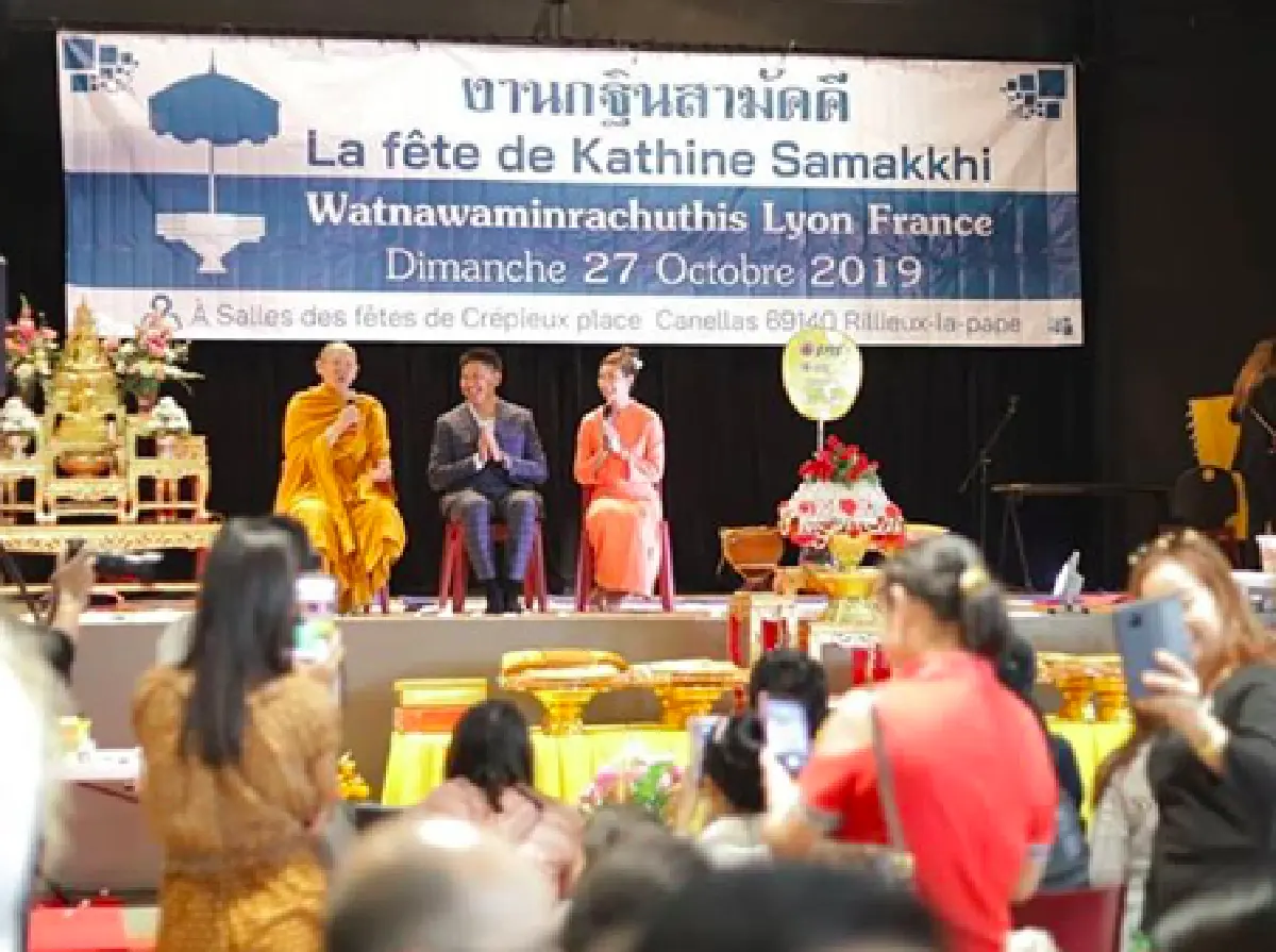 งานบุญไม่เคยพลาด "แพนเค้ก เขมนิจ" บินทำบุญกฐินทอดผ้าป่าสร้างวัดไทยในฝรั่งเศส