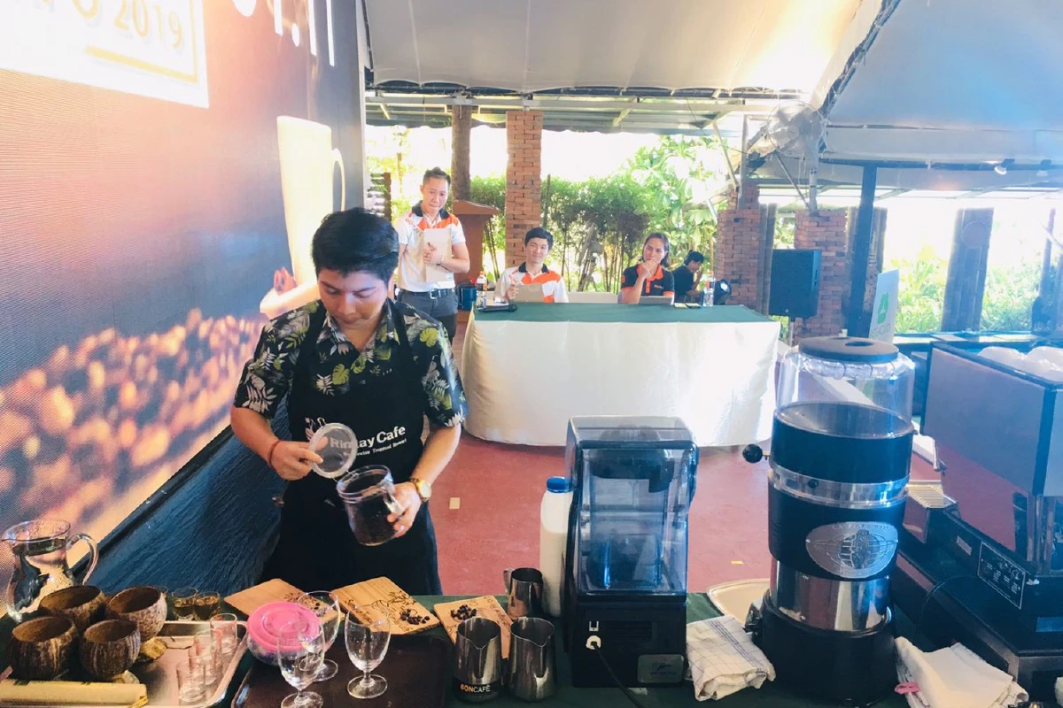 บอนกาแฟล่องใต้ แสดงศักยภาพความเป็นผู้นำด้านธุรกิจกาแฟ