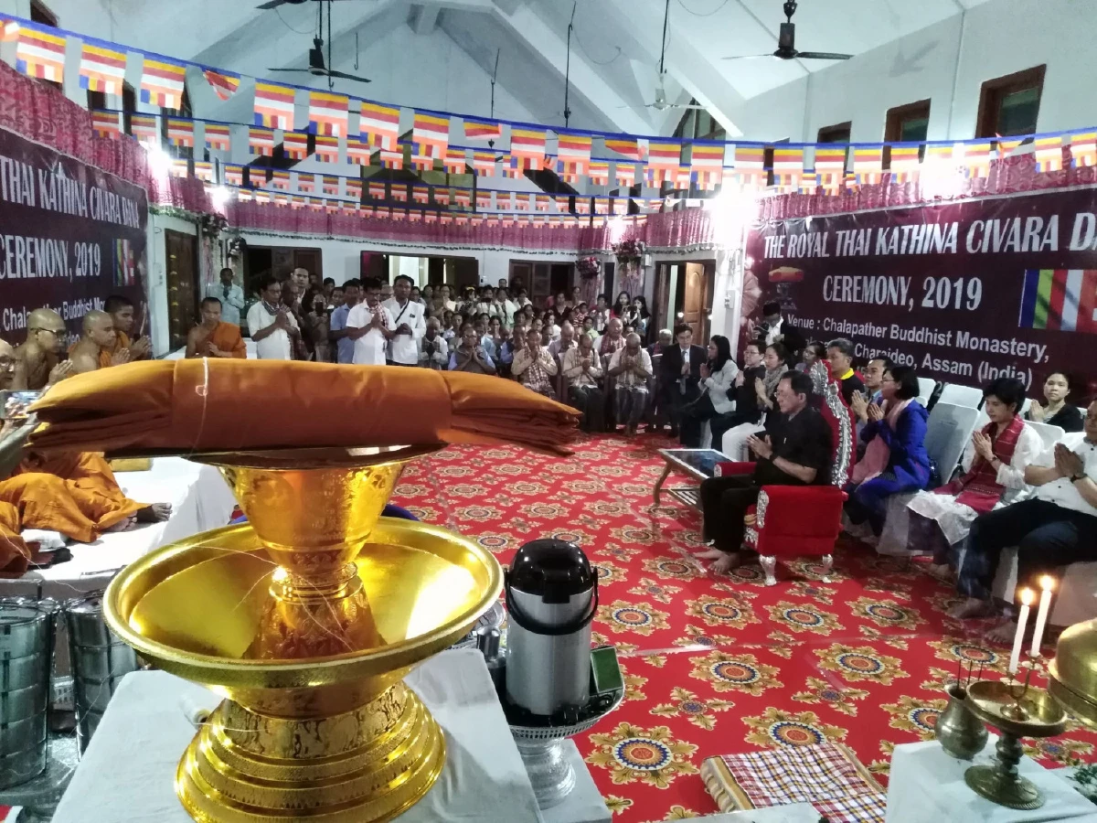 "บัวแก้ว"อัญเชิญผ้าพระกฐินพระราชทานไปทอดถวายวัดในอินเดีย