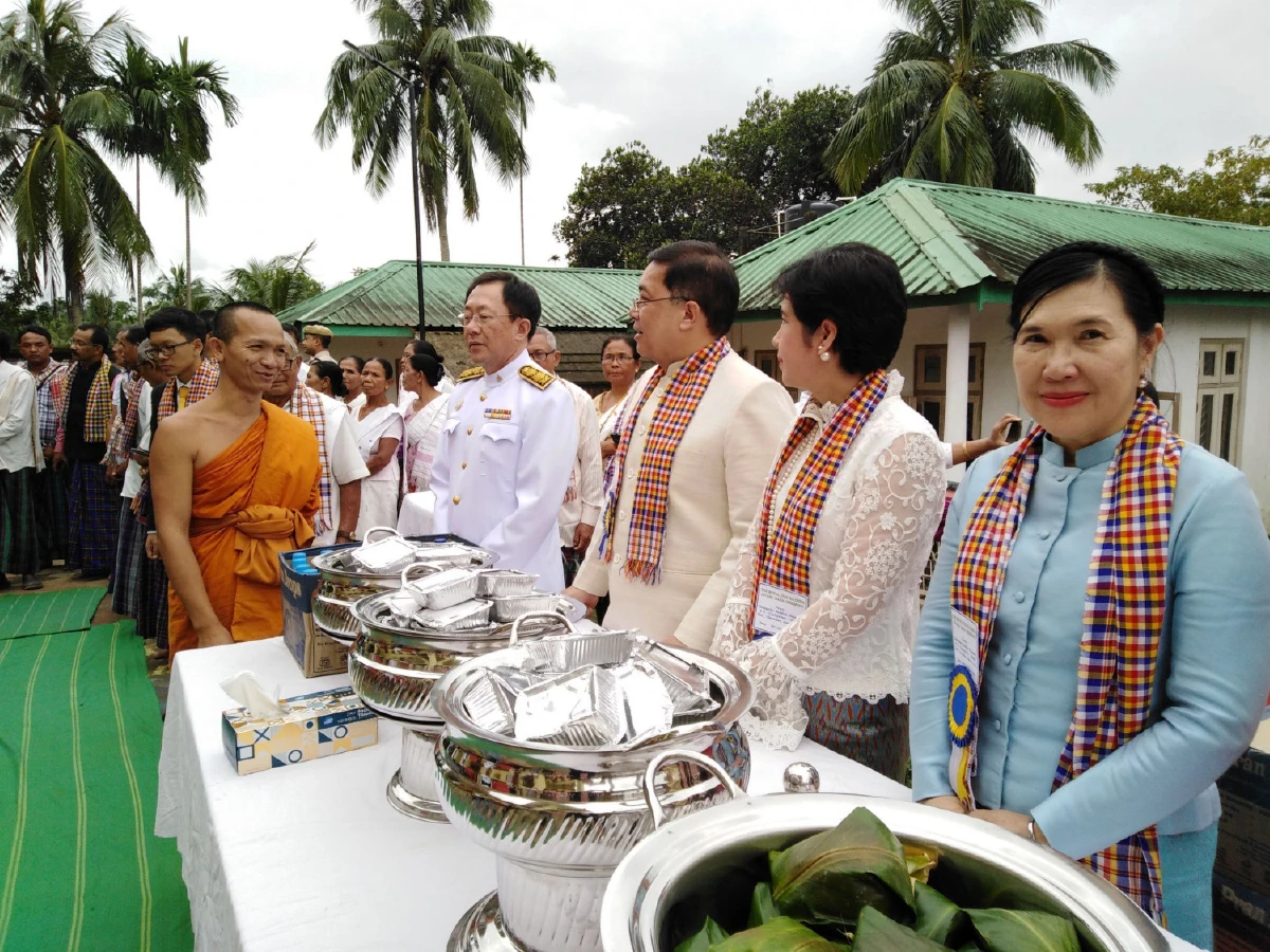 "บัวแก้ว"อัญเชิญผ้าพระกฐินพระราชทานไปทอดถวายวัดในอินเดีย