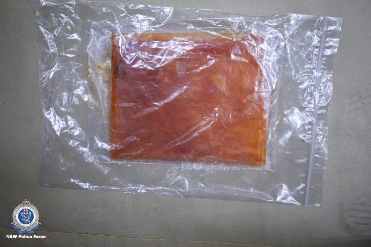 ตร.ออสซี่ยึด"ไอซ์" 400 กก.ซุกขวดซอสพริก"ศรีราชาเวียดนาม"