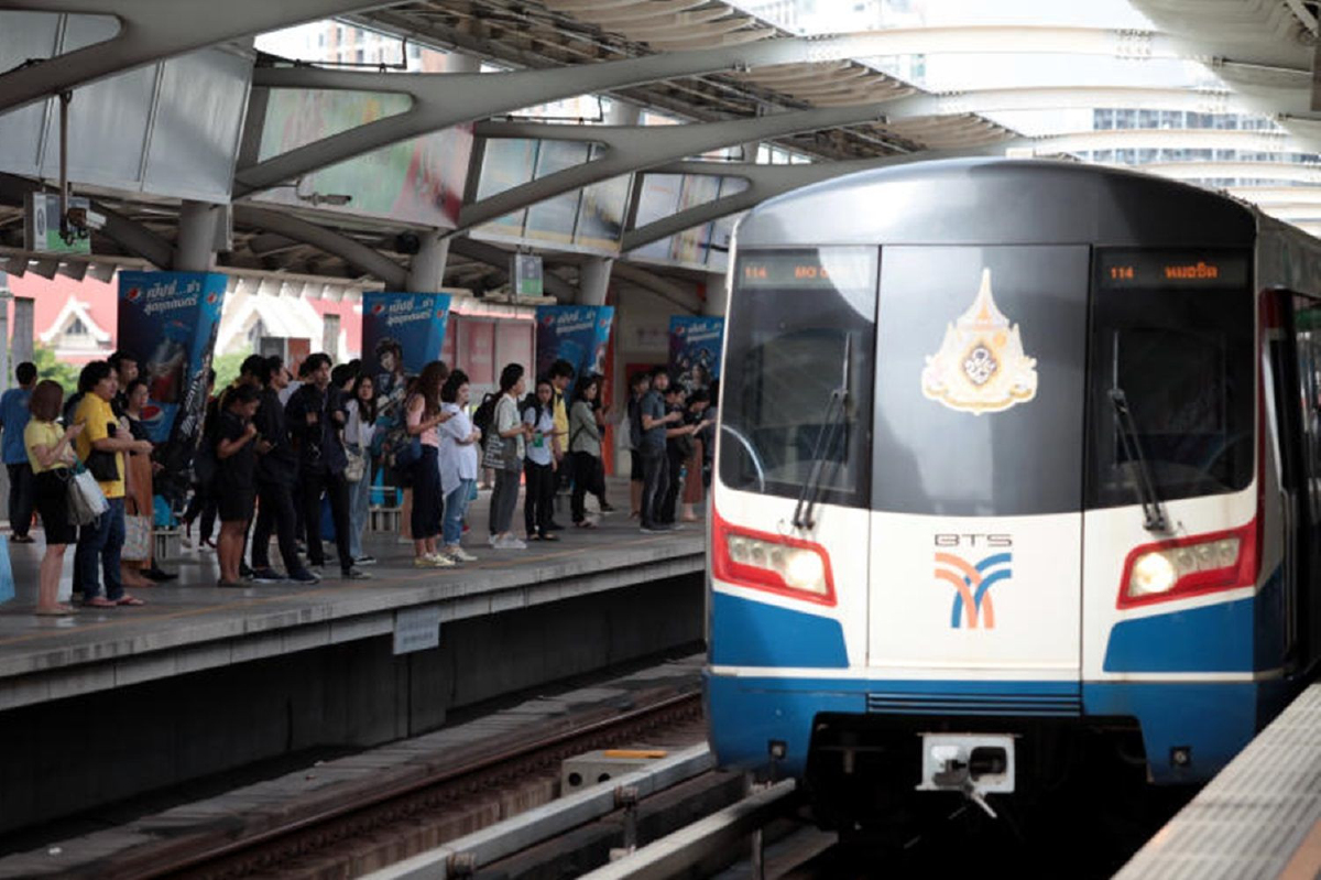 ดันระบบบัตรเครดิตจ่ายค่ารถไฟฟ้าตัดยอดรายเดือน ดันระบบบัตรเครดิตจ่ายค่ารถไฟฟ้าตัดยอดรายเดือน