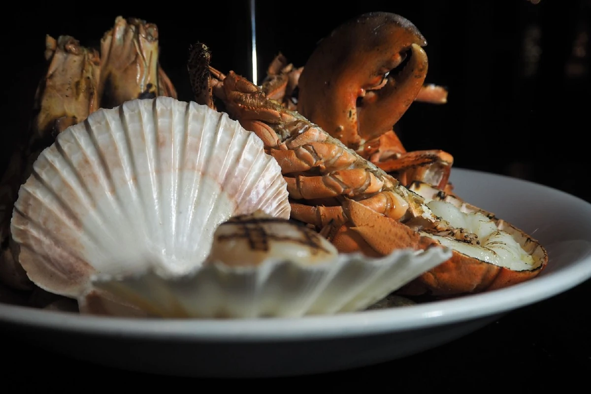 เดอะ ดิสทริคท์ กริลล์ รูม แอนด์ บาร์ มาแล้วห้ามพลาดเมนูไหนบ้าง