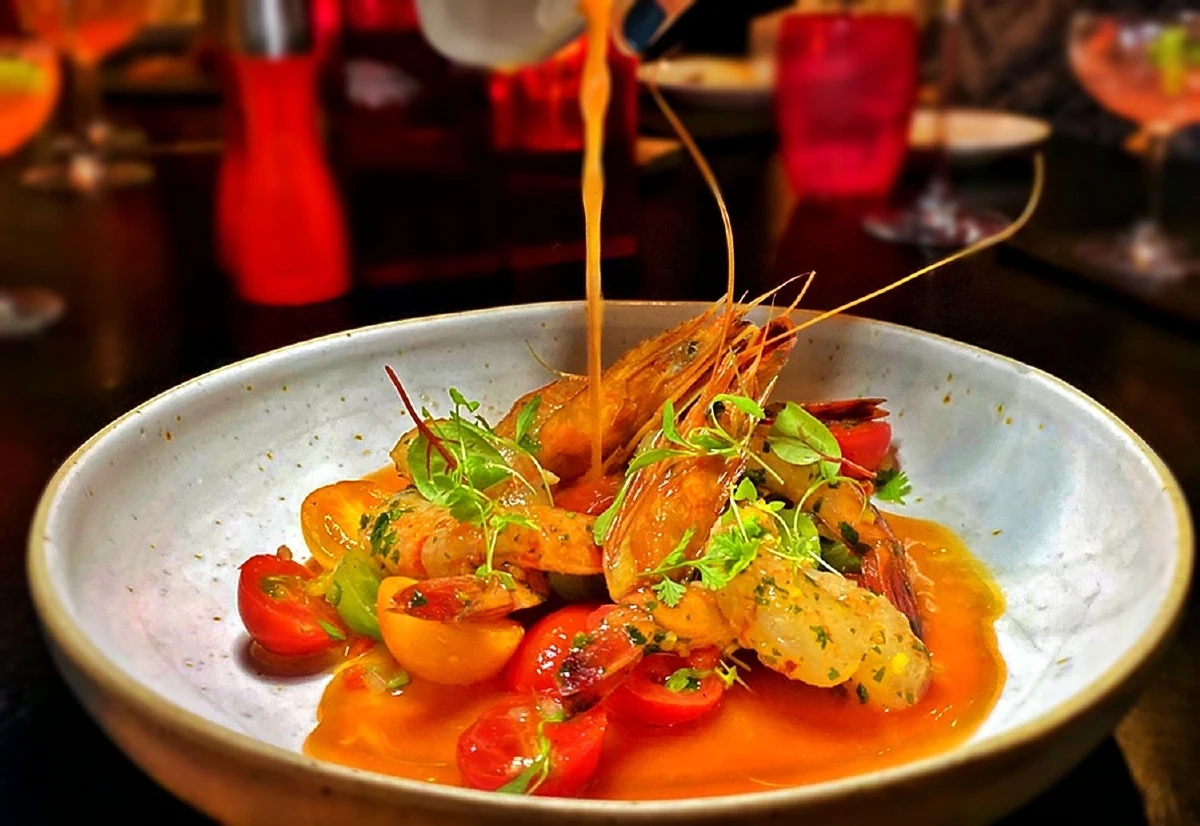 เดอะ ดิสทริคท์ กริลล์ รูม แอนด์ บาร์ มาแล้วห้ามพลาดเมนูไหนบ้าง