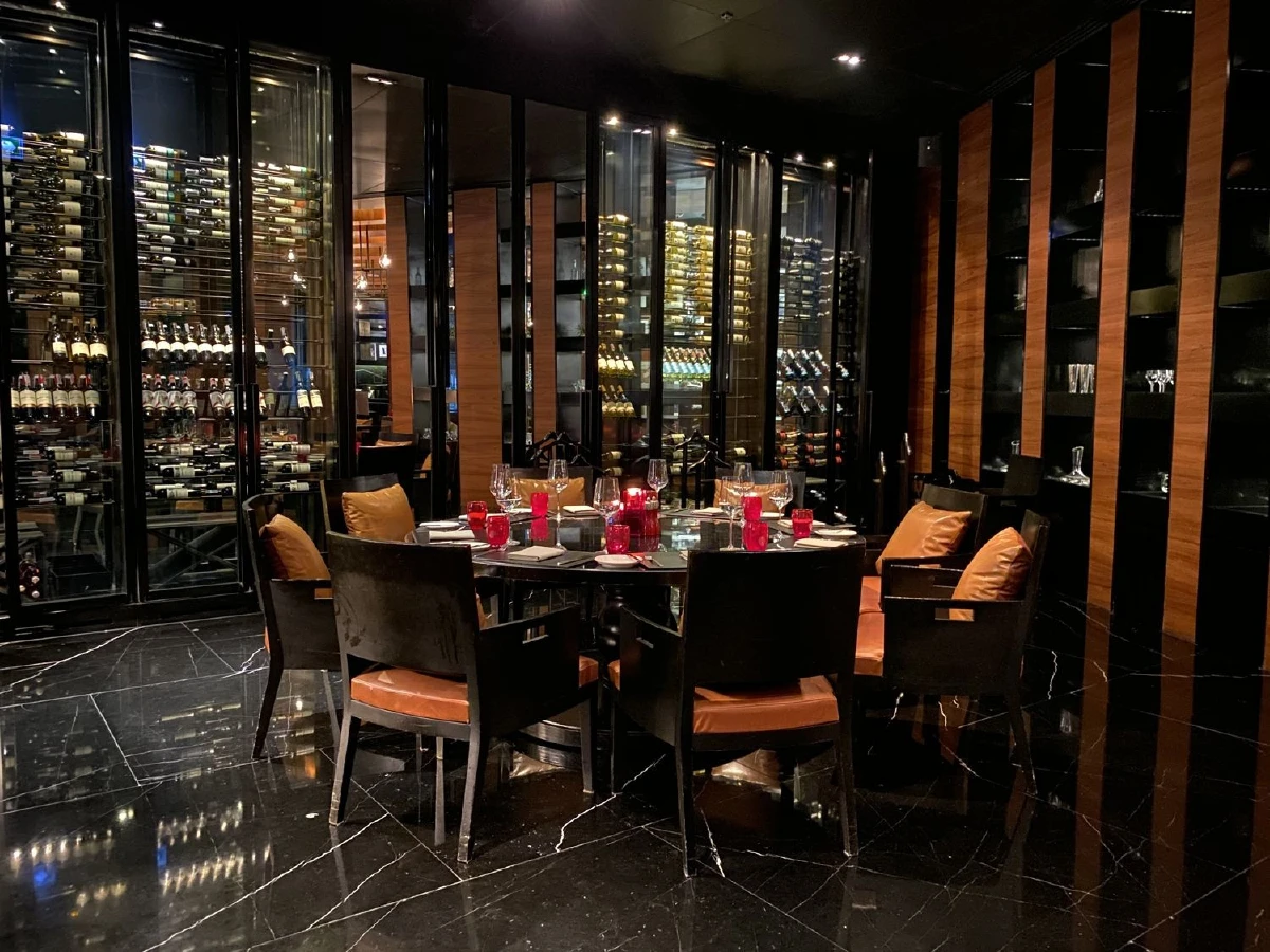 เดอะ ดิสทริคท์ กริลล์ รูม แอนด์ บาร์ มาแล้วห้ามพลาดเมนูไหนบ้าง