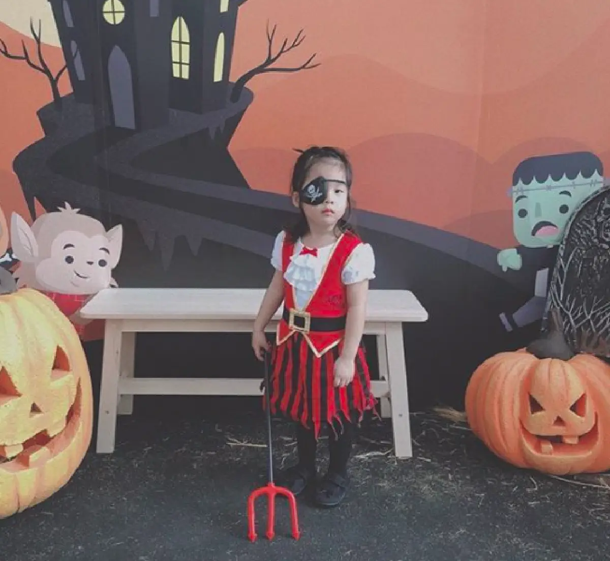 ควันหลงวันฮาโลวีน! ลูกหลานคนบันเทิงแต่งตัวชุดผีแบบจัดเต็มน่ารักน่าเอ็นดูสุดๆ