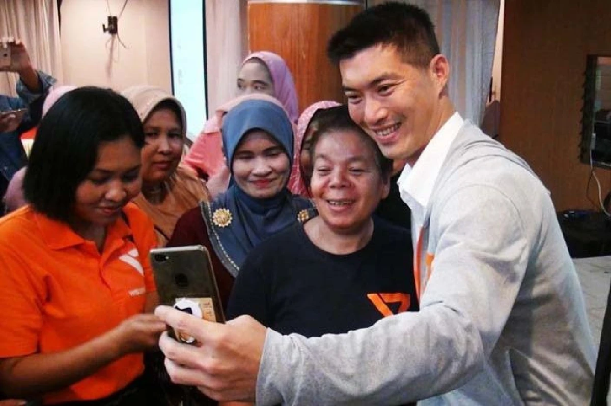 ธนาธรลงใต้ปลุกแก้รธน. คืนอำนาจแท้จริงให้ประชาชน