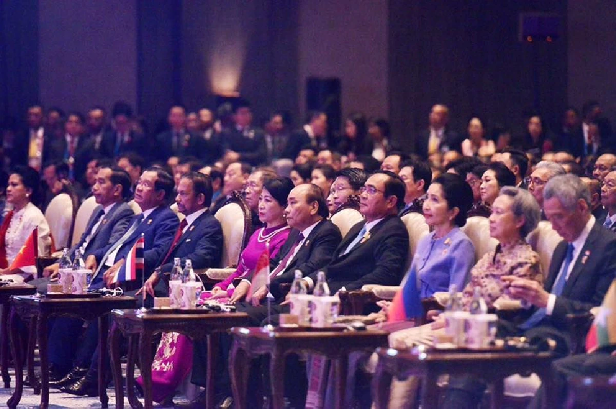 บิ๊กตู่ ใช้เวทีประชุมผู้นำ ชวนนานาชาติมาลงทุนในโครงการอีอีซี