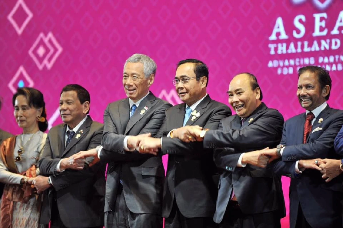 บิ๊กตู่ ใช้เวทีประชุมผู้นำ ชวนนานาชาติมาลงทุนในโครงการอีอีซี