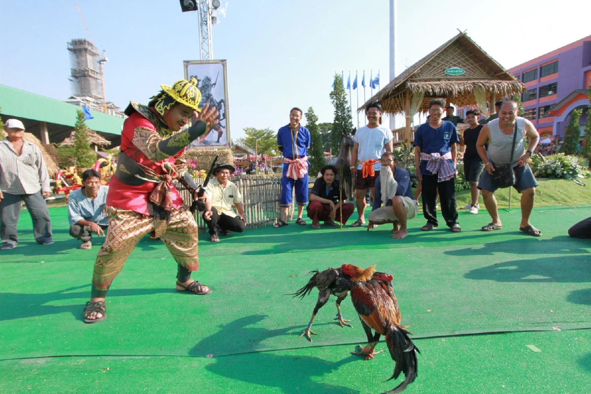 พ่อเมืองปทุมฯชวนใส่ชุดไทยเที่ยวงานรำลึกพระเจ้าตากสินกู้ชาติ