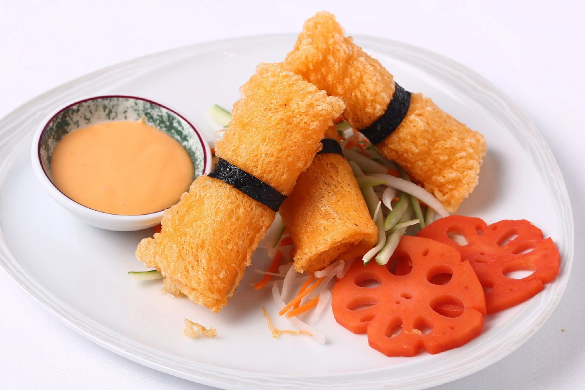 เจี๊ยะบุฟเฟ่ต์ติ่มซำมื้อกลางวันเต็มคำที่ห้องอาหารจีน ไดนาสตี้