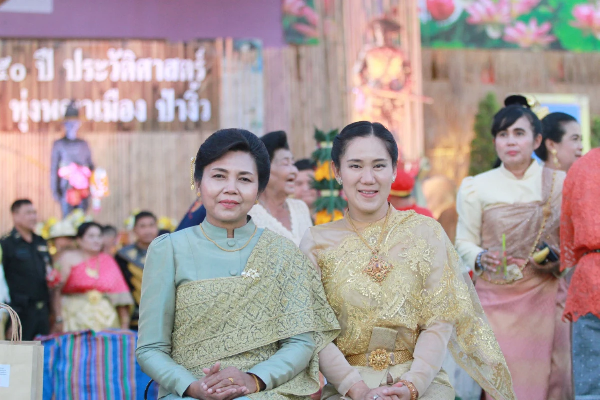 พ่อเมืองปทุมฯชวนใส่ชุดไทยเที่ยวงานรำลึกพระเจ้าตากสินกู้ชาติ