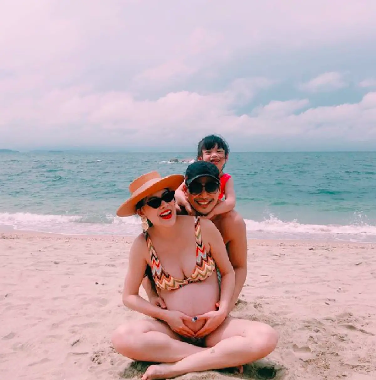 "แนน ปิยะดา” เฉลยเพศลูกคนที่สองแล้ว! หลายๆ คนทายถูก