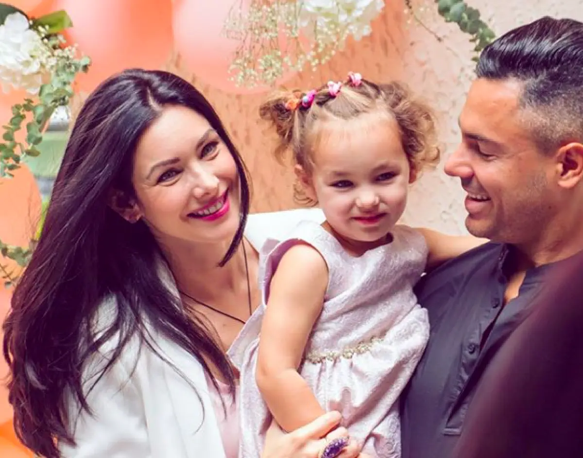 สวยได้แม่! "น้องมายา” ลูกสาว "นาตาลี เกลโบว่า” นัยน์ตาสีฟ้าโดดเด่นสะกดทุกสายตา