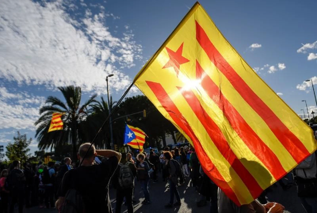 ชาวคาตาลันชุมนุมประท้วงราชวงศ์สเปน