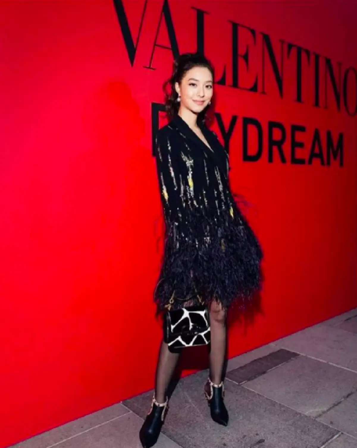 “มิว นิษฐา” อวดความน่ารัก “เลย์  EXO" ในงานปาร์ตี้แฟชั่นโชว์ พร้อมอัดคลิปมาฝากเหล่า EXO-L