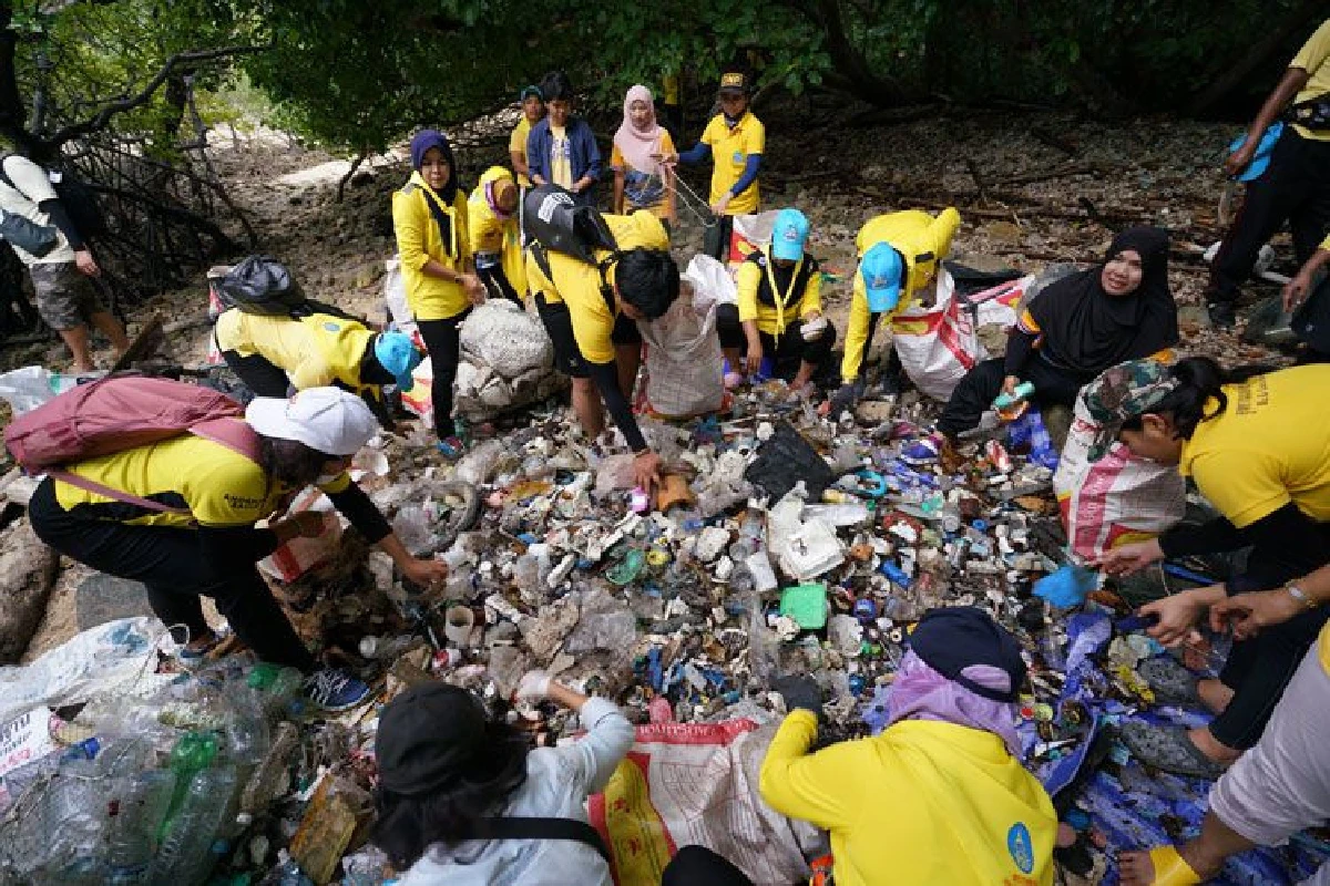 ‘รักษ์ลันตา’ ภารกิจพิชิตขยะหมู่เกาะลันตา จ.กระบี่  รวมพลังภาครัฐและเอกชนบริหารจัดการขยะอย่างยั่งยืน คืนความสมดุลให้ท้องทะเลไทย