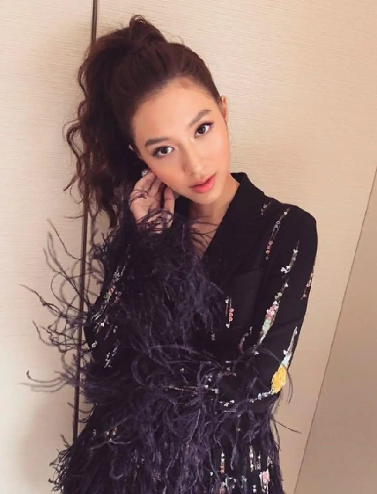 “มิว นิษฐา” อวดความน่ารัก “เลย์  EXO" ในงานปาร์ตี้แฟชั่นโชว์ พร้อมอัดคลิปมาฝากเหล่า EXO-L