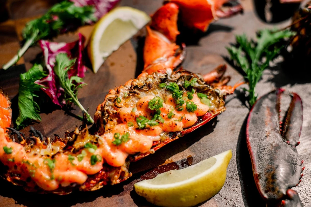 กินบุฟเฟ่ต์มื้อสายวันอาทิตย์แบบไม่ธรรมดา ที่ 'ดิ โอเอซิส'