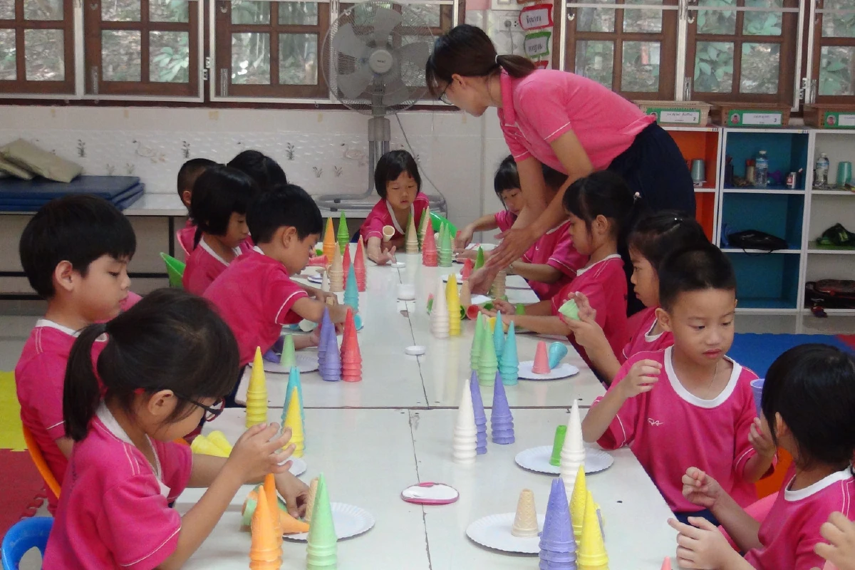 ชมฝีมือเด็ก กระทงกรวยขนมปังไอศครีม รักษ์สิ่งแวดล้อม