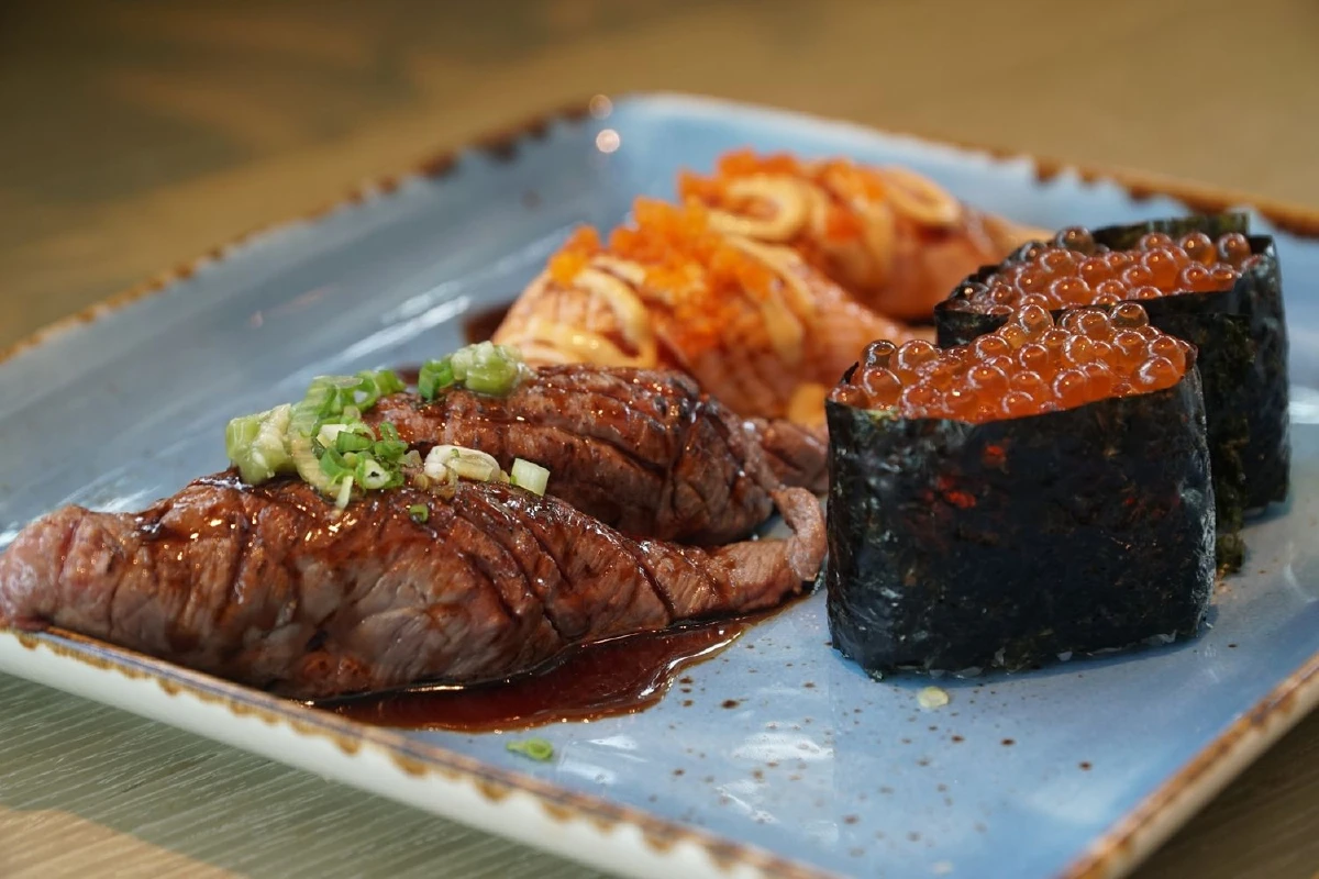 กินบุฟเฟ่ต์มื้อสายวันอาทิตย์แบบไม่ธรรมดา ที่ 'ดิ โอเอซิส'