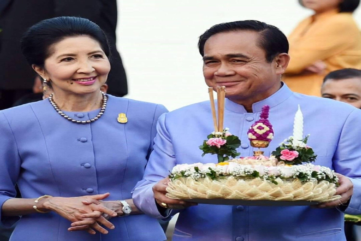 บิ๊กตู่ ขอคนไทยใช้กระทงย่อยสลายง่าย งดจุดพลุและปล่อยโคมลอย บิ๊กตู่ ขอคนไทยใช้กระทงย่อยสลายง่าย งดจุดพลุและปล่อยโคมลอย