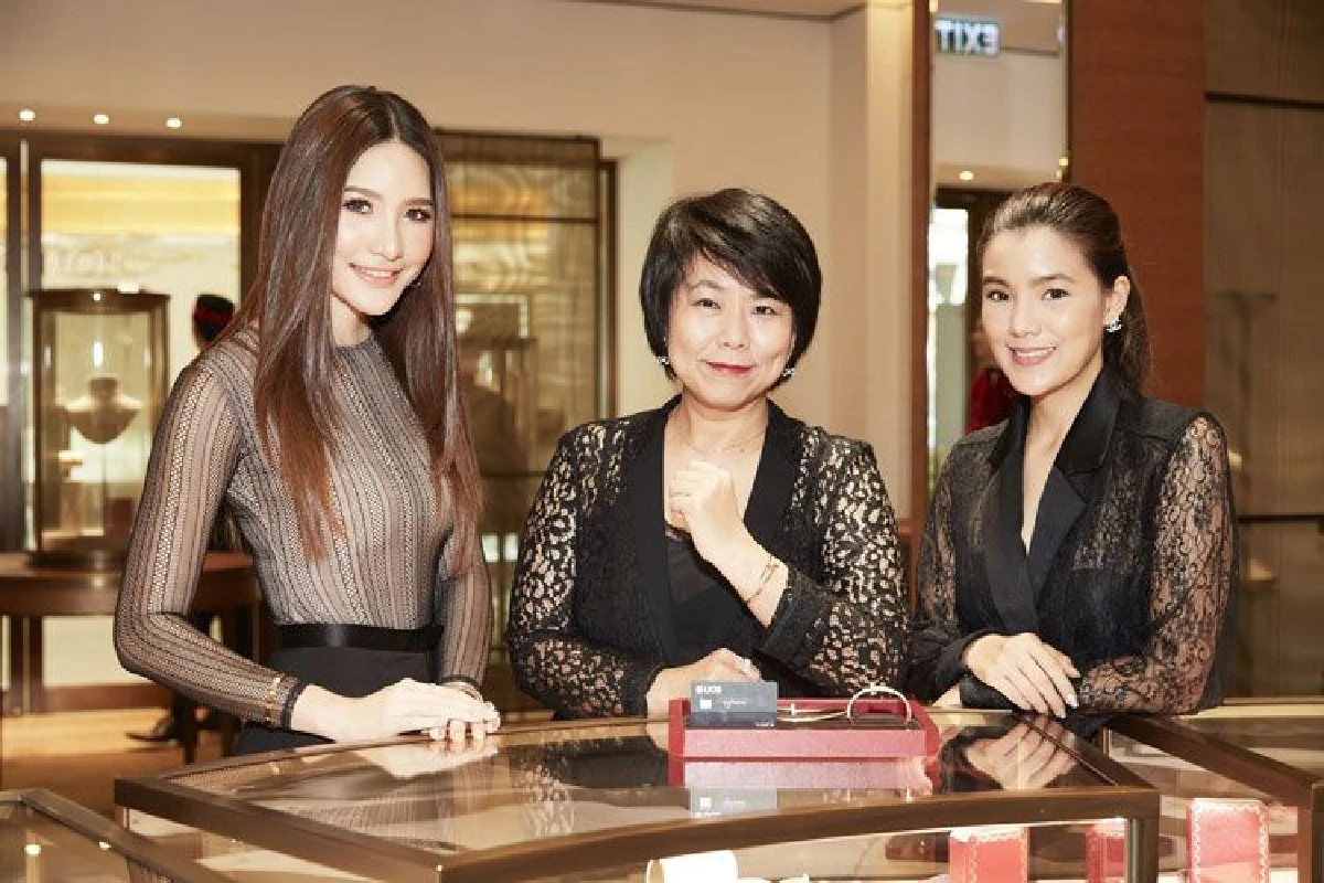 ยูโอบี วีซ่า อินฟินิท มอบประสบการณ์สุดเอ็กซ์คลูซีฟแด่ลูกค้าคนพิเศษ ชมและช้อปเครื่องประดับแบรนด์แฟชั่นระดับโลก คาร์เทียร์