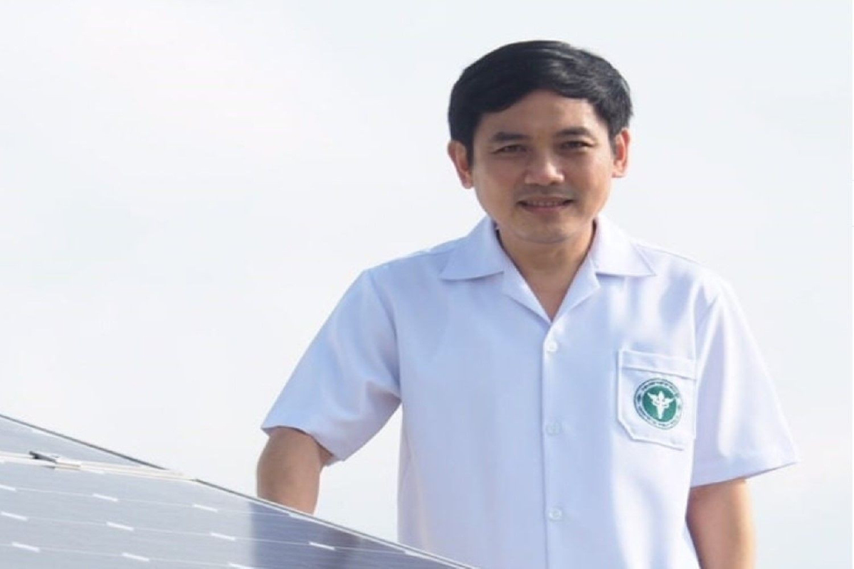 หมอจุ๊ก จี้รัฐไล่ปิด "เพจทำไอโอ" สร้างความแตกแยก หลังถูกนำภาพไปโยง หมอจุ๊ก จี้รัฐไล่ปิด "เพจทำไอโอ" สร้างความแตกแยก หลังถูกนำภาพไปโยง