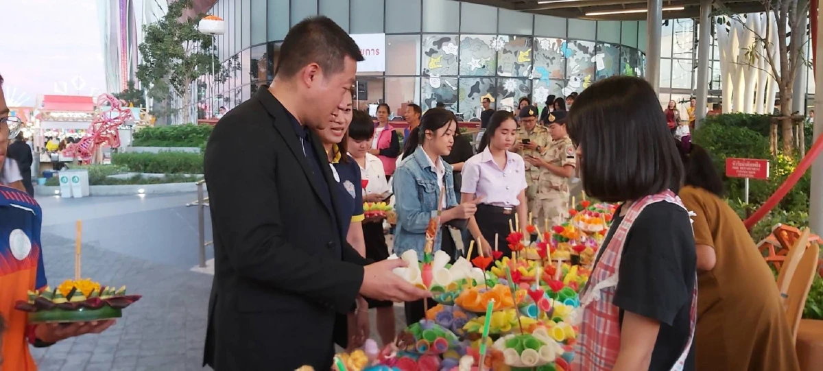 กระทงขนมปังข้าวโพดหลากสีของ"น้องอ้อม"ขายดีเป็นเทน้ำเทท่า