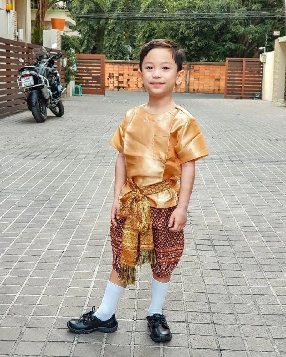 รวมภาพเหล่าซุปตาร์ตัวน้อย ร่วมแต่งชุดไทยวันลอยกระทง 2562