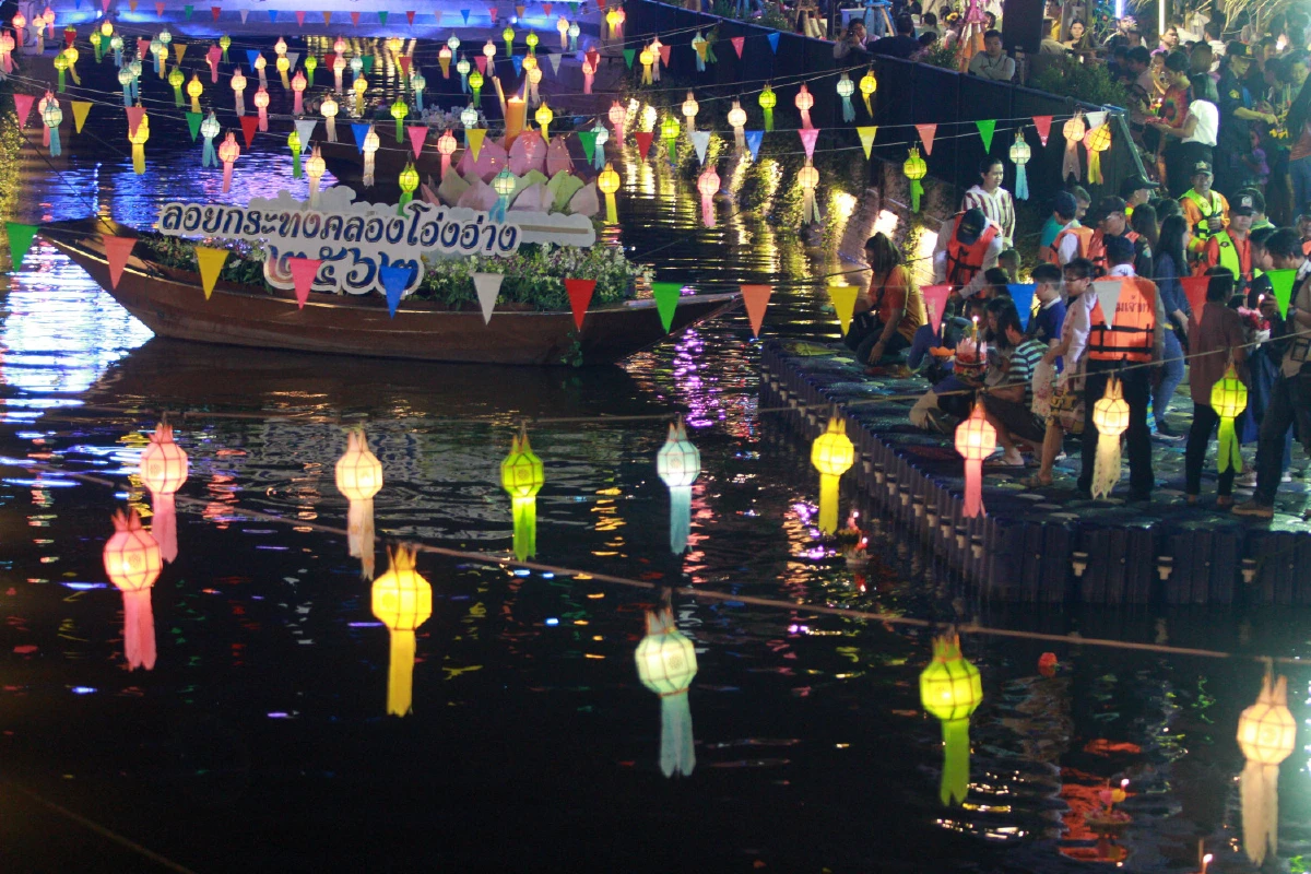 กทม.เตรียมเรือ 40 ลำเริ่มเก็บกระทง 2 ทุ่มยัน 6 โมงเช้าให้แล้วเสร็จ