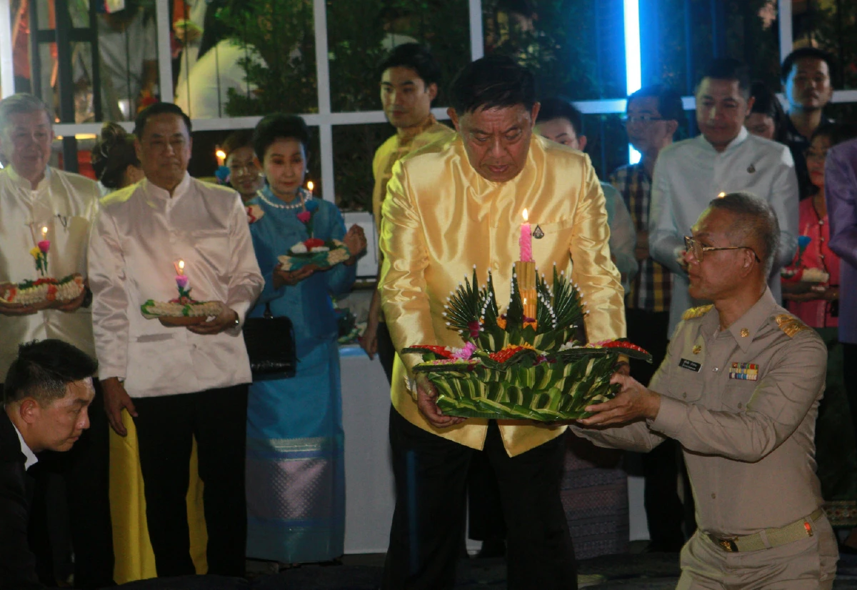 กทม.เตรียมเรือ 40 ลำเริ่มเก็บกระทง 2 ทุ่มยัน 6 โมงเช้าให้แล้วเสร็จ