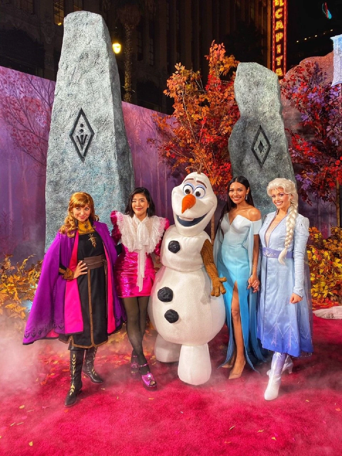 แก้ม-หนูนา บินลัดฟ้าร่วมเดินพรมแดง FROZEN 2 ที่แอลเอ