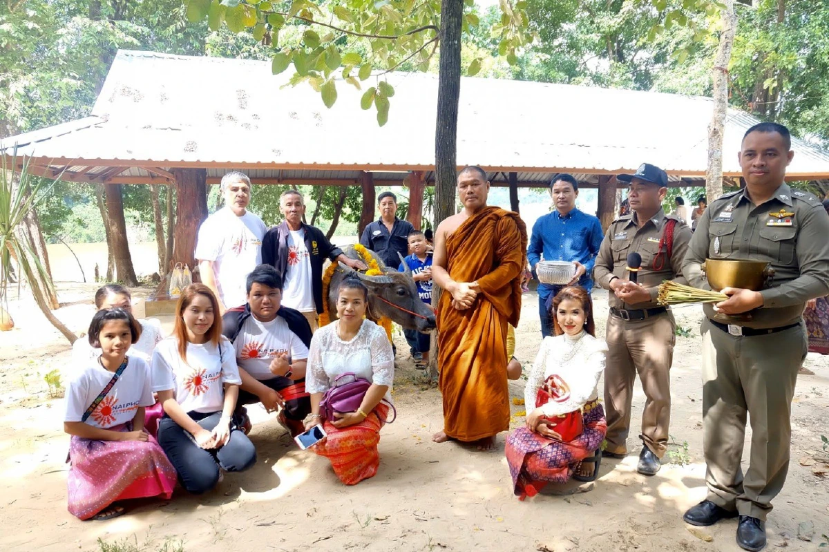 เจ้าแม่แอนนี่ ผู้บริหารค่ายเพลงนายพลฯ นำทีมผู้ใจบุญไถ่ชีวิตกระบือ