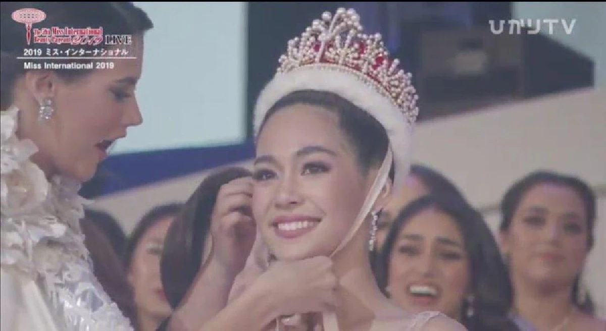 สวยระดับโลก! น้องบิ๊นท์ คว้าตำแหน่ง Miss International เป็นคนแรกของไทย