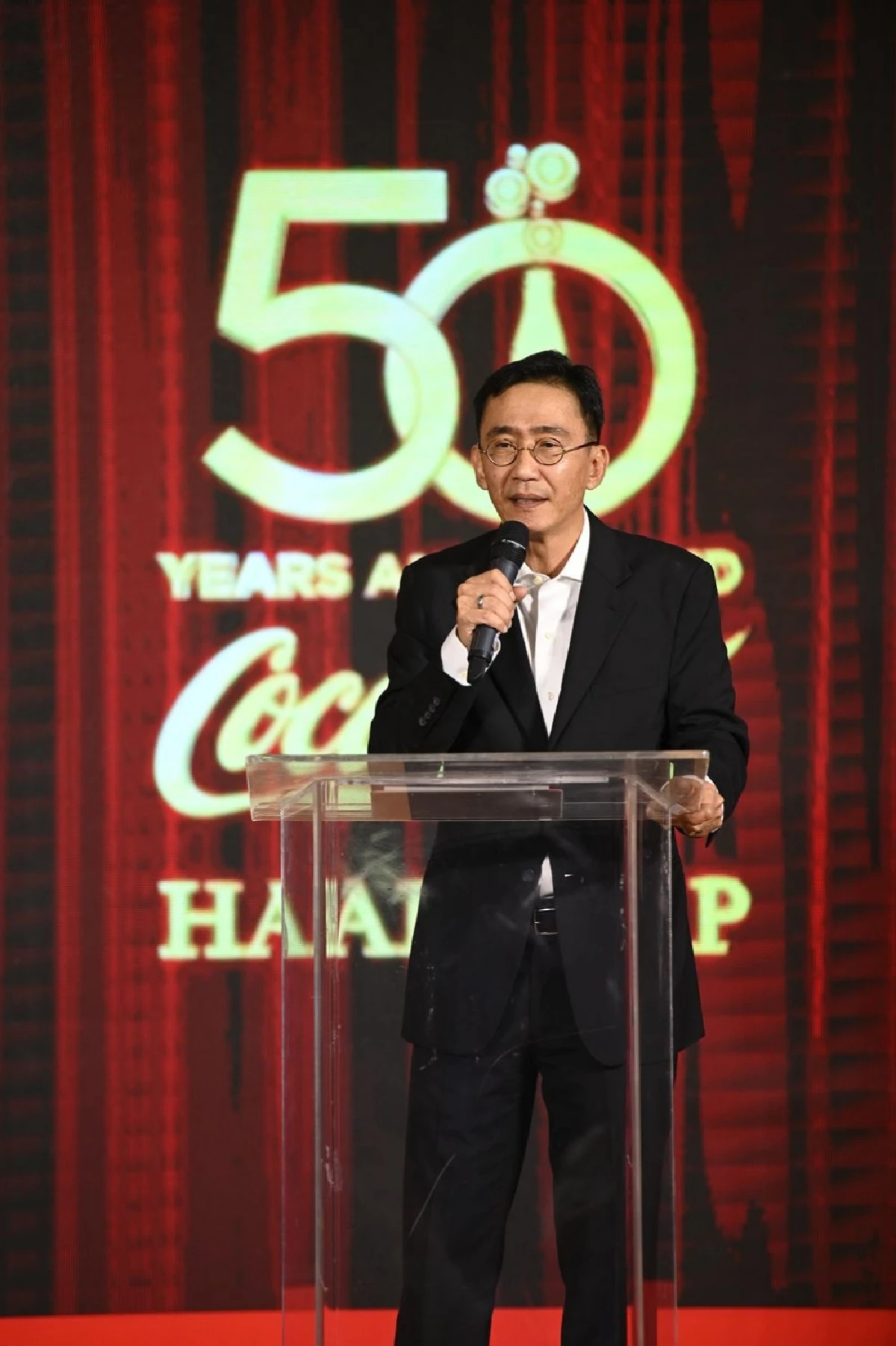 ฟรีคอนเสิร์ตครั้งยิ่งใหญ่ใจกลางกรุง 'โค้ก-หาดทิพย์' ฉลอง 5 ทศวรรษจัดใหญ่ยกทะเลมาไว้หน้าเซ็นทรัลเวิลด์