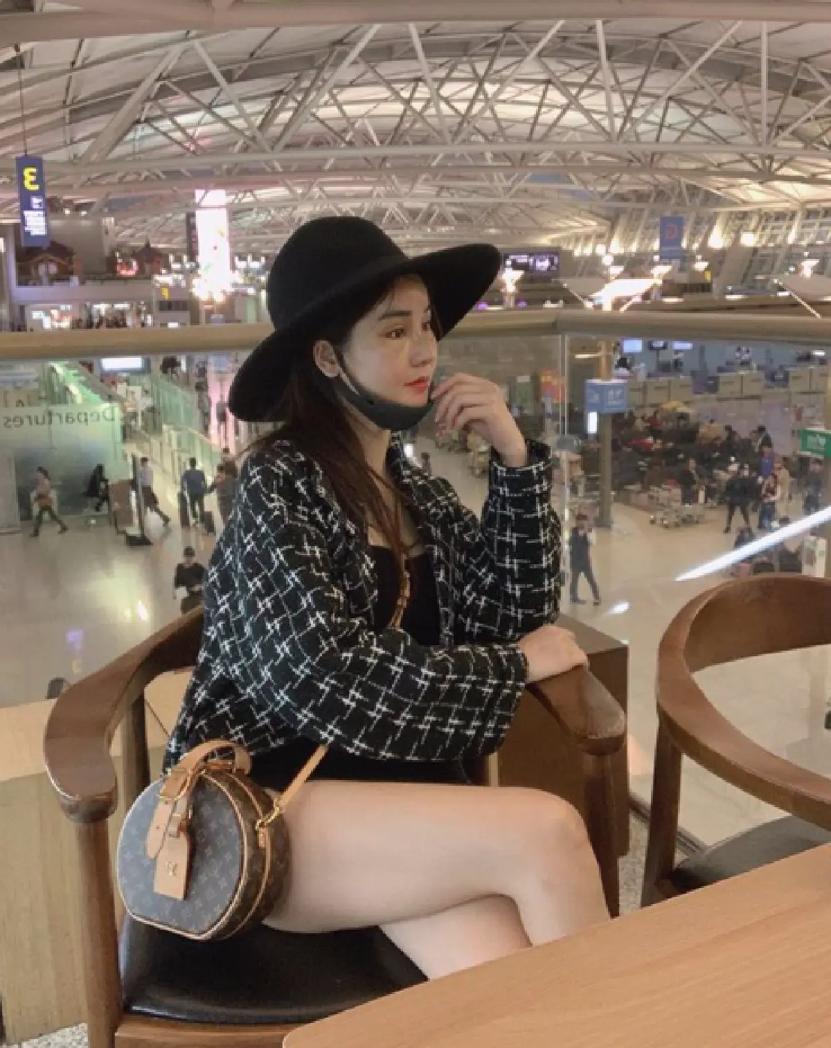 “บลู จิรารัตน์” บินอัพเกรดความสวยที่เกาหลี จัดเต็มแปลงโฉมหน้าใหม่ราคา 7 หลัก