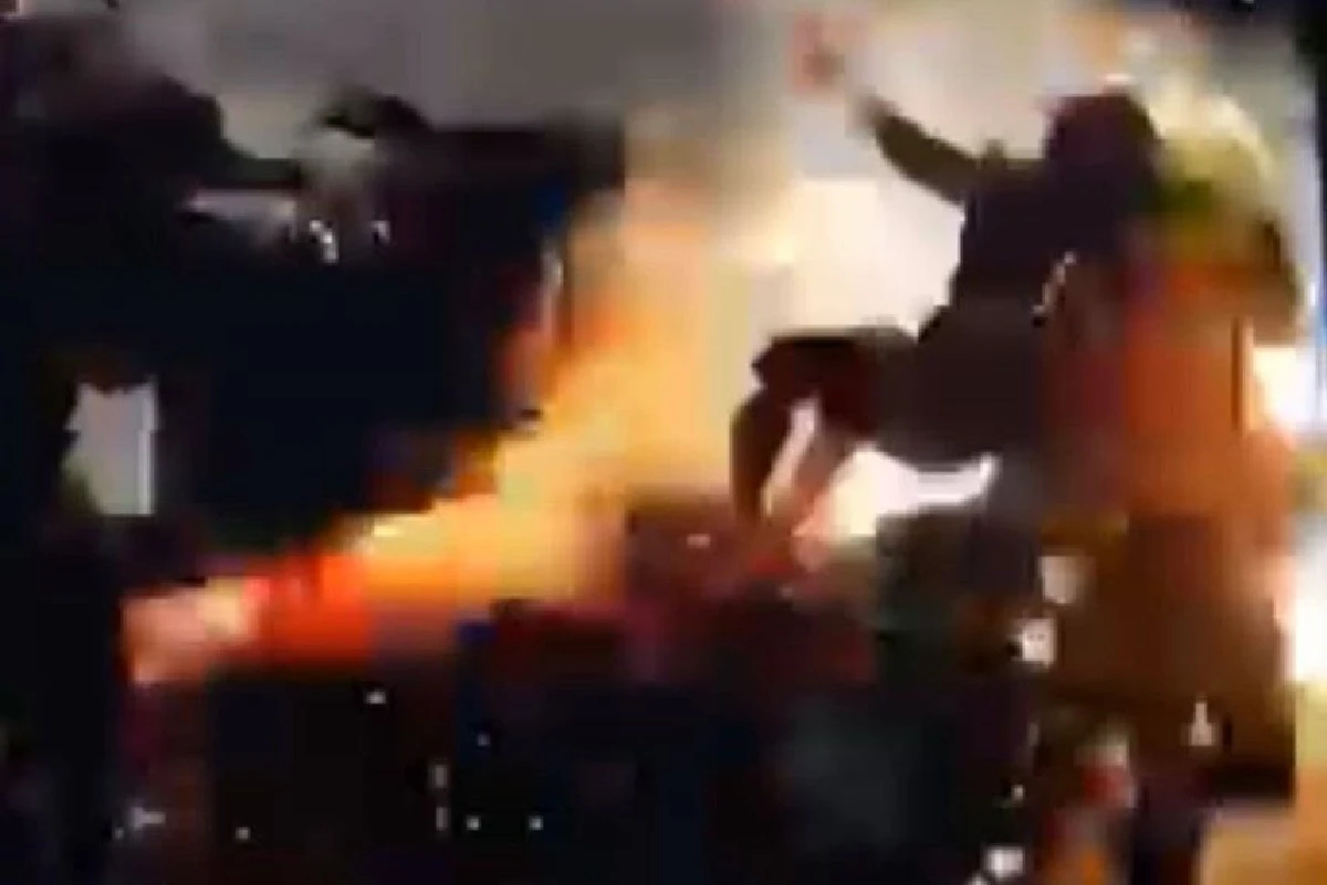 ฮีโร่ตัวจริง! หนุ่มวินมอไซต์ช่วยสาวถูกสายไฟฟ้าแรงสูงช็อตรอดตาย