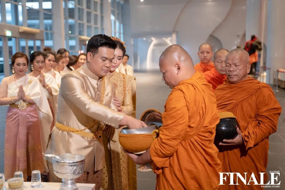 แต่งแล้วจ้า! ใหม่ สุคนธวา ควง ดีเจต้น สรพงษ์ เข้าพิธีแต่งงานชื่นมื่น