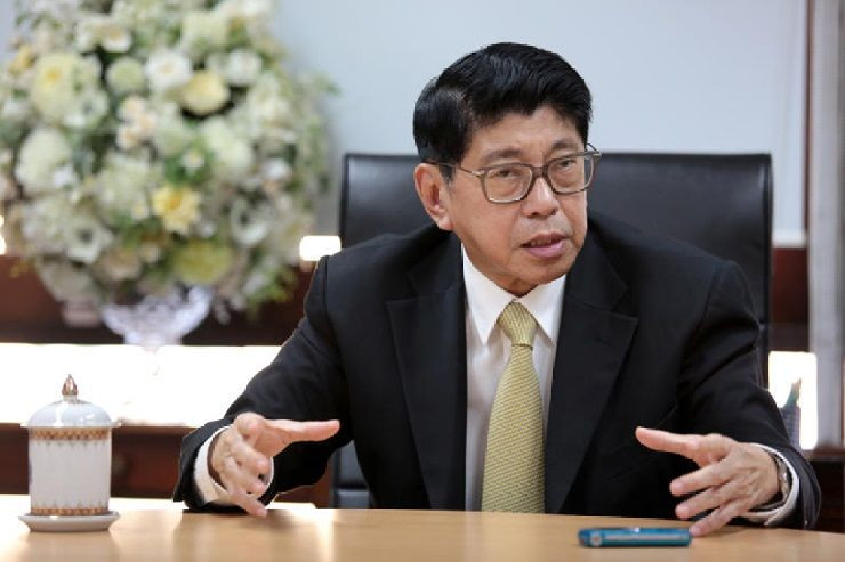 "'วิษณุ" ชี้กมธ.ยังไม่ใช้กฎหมายคำสั่งเรียก"นายกฯ"ไม่ไปแจงไม่ผิด "'วิษณุ" ชี้กมธ.ยังไม่ใช้กฎหมายคำสั่งเรียก"นายกฯ"ไม่ไปแจงไม่ผิด