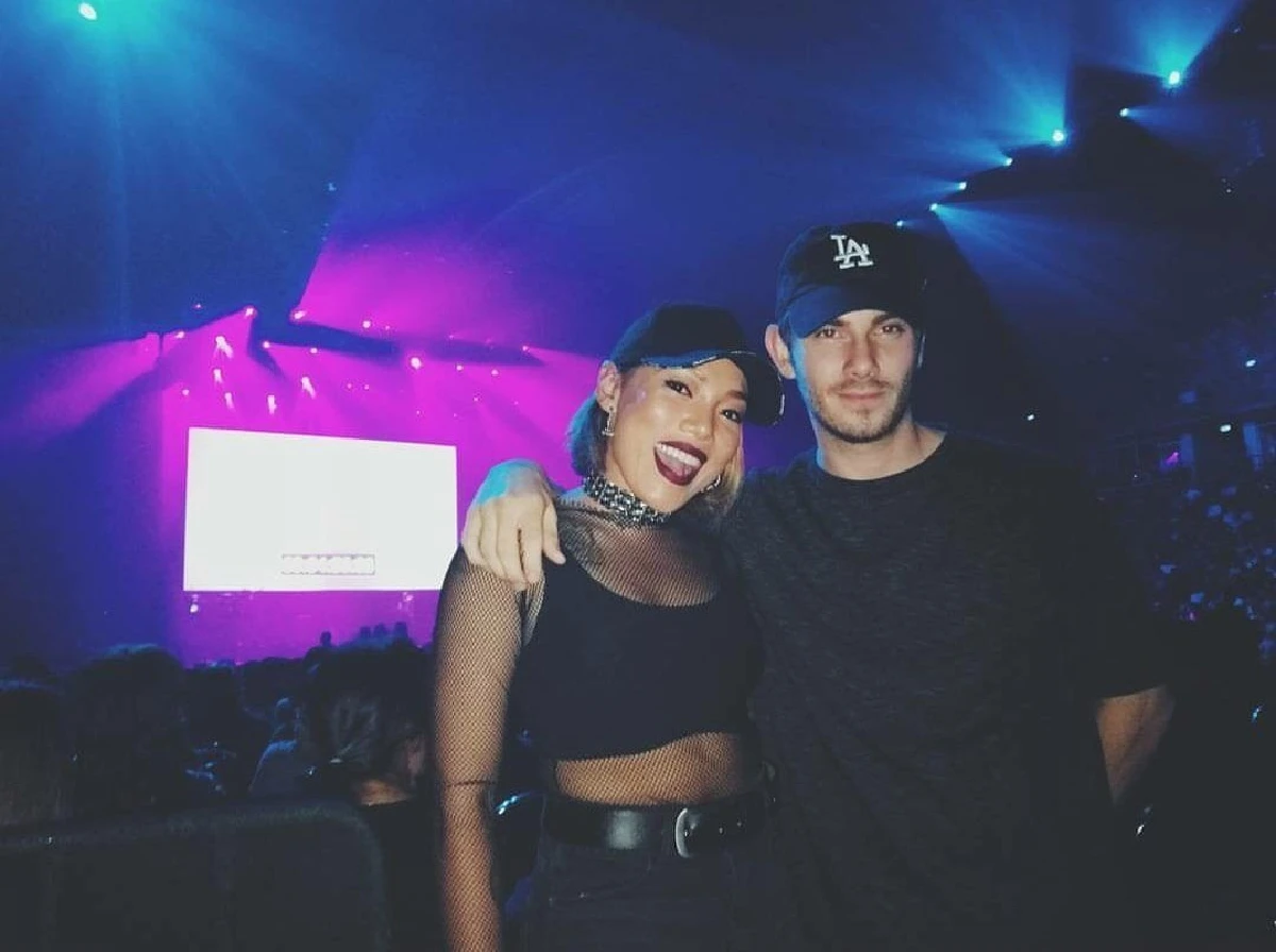 สิ้นสุดทางรัก! ดา เอ็นโดรฟิน-อเล็กซ์ เลิกกันแล้วลดสถานะเหลือแค่เพื่อน