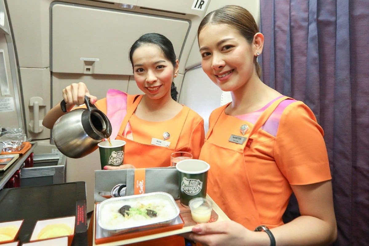 คาเฟ่ อเมซอน ขึ้นเครื่อง เสิร์ฟผู้โดยสารไทยสมายล์ เที่ยวบินในประเทศ คาเฟ่ อเมซอน ขึ้นเครื่อง เสิร์ฟผู้โดยสารไทยสมายล์ เที่ยวบินในประเทศ
