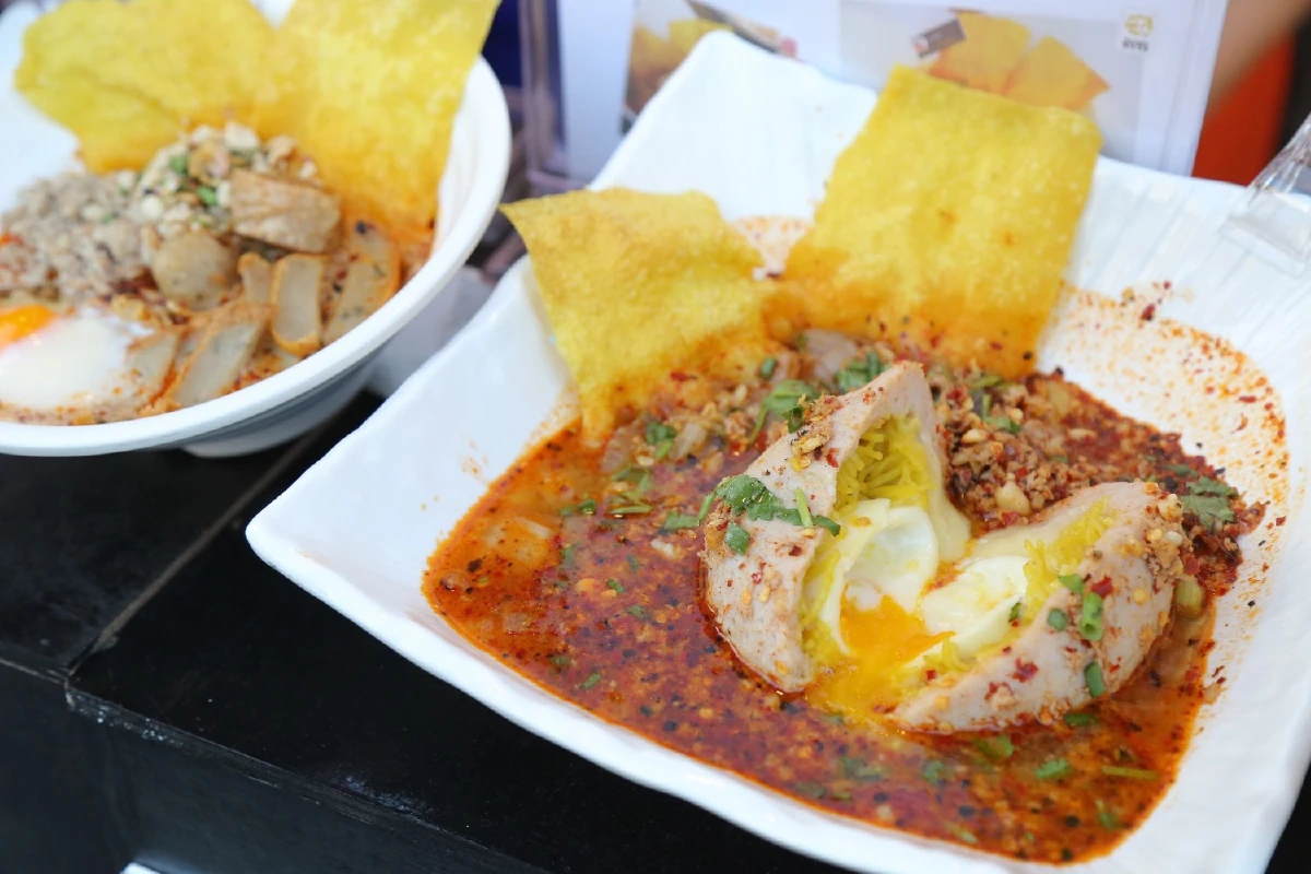 รวมสตรีทฟู้ดร้านเด็ดร้านดังทั่วทั้งพระนคร